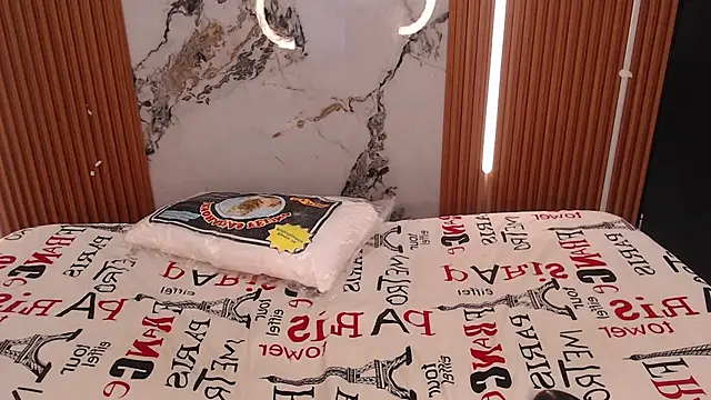 tiffany lee6 online show from December 2025 12:25:02 PM