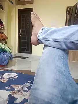 bobby3374 online show from September 2025 01:29:02 AM