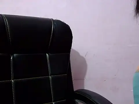 Snapshot of Rooshami_hot01 chatting on September 2025 05:24:02 PM Rooshami hot01 online show from September 2025 05:24:02 PM