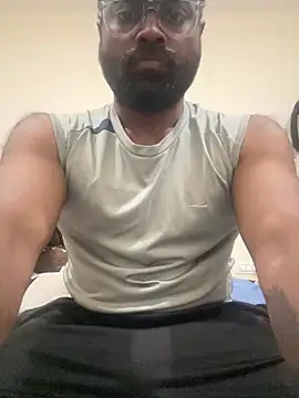 DJLOVE280825 online show from February 2026 06:31:01 AM