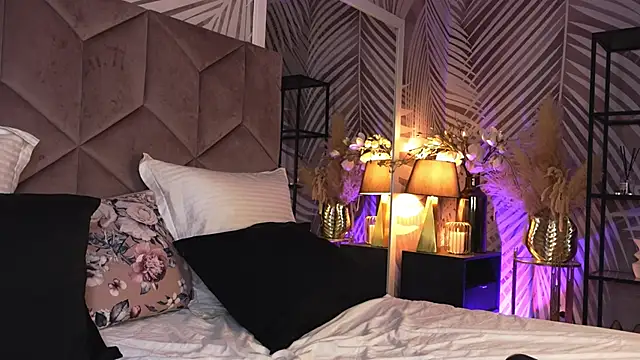 EvaRhea online show from March 2026 03:56:01 AM