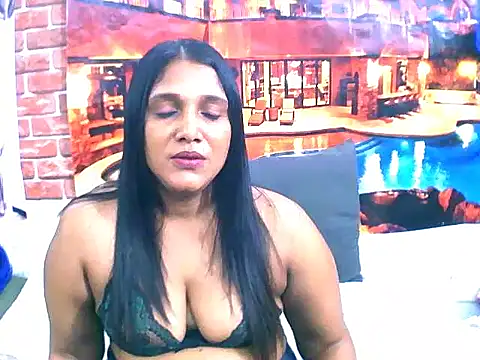 Snapshot of IndianSexyLady4u chatting on October 2025 03:24:01 PM IndianSexyLady4u online show from October 2025 03:24:01 PM