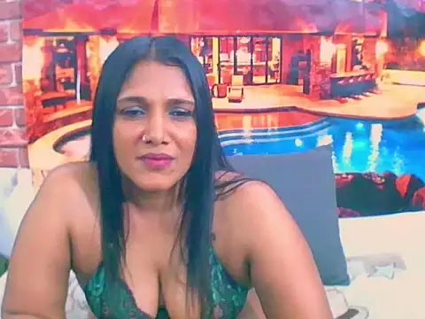 Snapshot of IndianSexyLady4u chatting on November 2025 06:57:02 PM IndianSexyLady4u online show from November 2025 06:57:02 PM