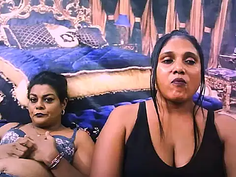 Snapshot of IndianSexyLady4u chatting on November 2025 08:01:01 PM IndianSexyLady4u online show from November 2025 08:01:01 PM