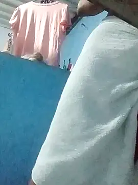 Snapshot of Srsexy18cm chatting on November 2025 10:38:01 AM Srsexy18cm online show from November 2025 10:38:01 AM