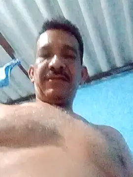 Snapshot of Srsexy18cm chatting on November 2025 03:38:02 AM Srsexy18cm online show from November 2025 03:38:02 AM