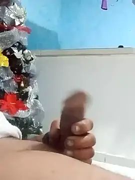 Snapshot of Srsexy18cm chatting on November 2025 12:00:02 PM Srsexy18cm online show from November 2025 12:00:02 PM