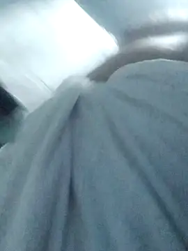 Snapshot of Srsexy18cm chatting on November 2025 11:43:02 AM Srsexy18cm online show from November 2025 11:43:02 AM