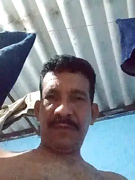 Snapshot of Srsexy18cm chatting on December 2025 03:58:02 AM Srsexy18cm online show from December 2025 03:58:02 AM