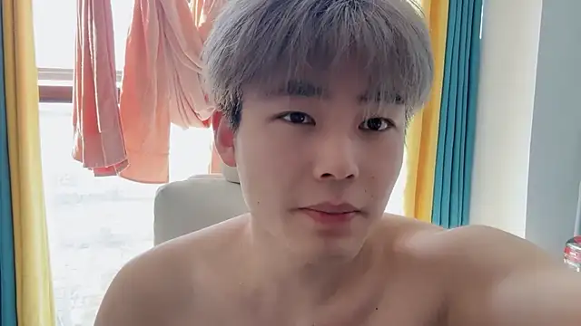 xiaoyang5200 online show from February 2026 05:44:01 AM