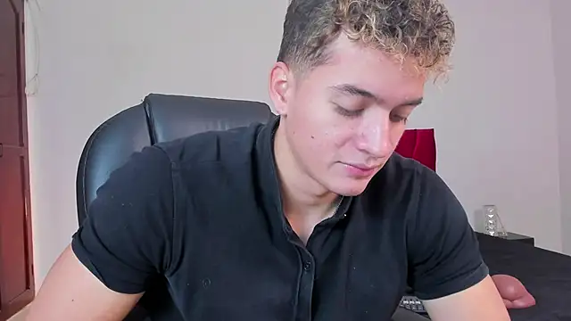 Snapshot of paull_george chatting on September 2025 01:24:02 PM paull george online show from September 2025 01:24:02 PM