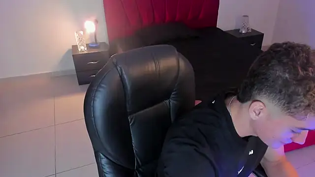 Snapshot of paull_george chatting on September 2025 01:34:01 PM paull george online show from September 2025 01:34:01 PM