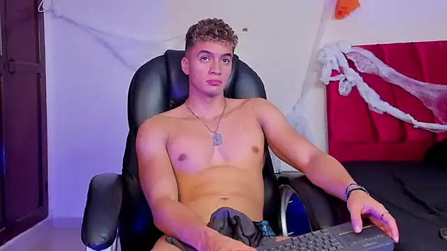 Snapshot of paull_george chatting on October 2025 05:19:02 PM paull george online show from October 2025 05:19:02 PM