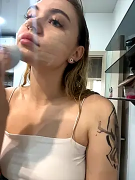 LunaMillie online show from October 2025 09:02:01 AM