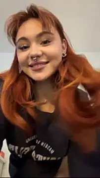 Snapshot of LunaMillie chatting on January 2026 11:37:01 AM LunaMillie online show from January 2026 11:37:01 AM