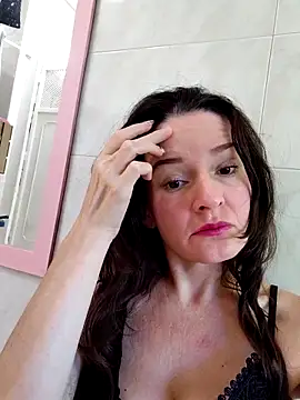 Snapshot of _anita_rojas chatting on November 2025 01:56:02 PM anita rojas online show from November 2025 01:56:02 PM