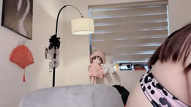 MaiLiiil online show from September 2025 05:31:01 AM