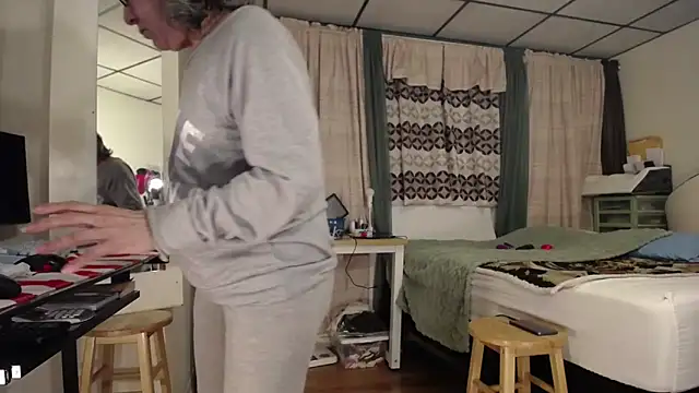 ANALTRAINING4U2 online show from March 2025 03:41:01 AM