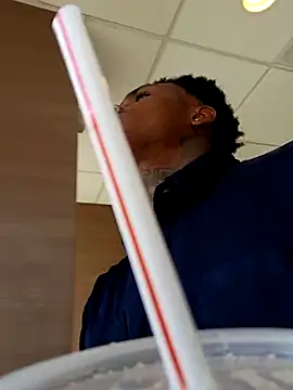 Dropdingo online show from October 2025 06:52:01 PM