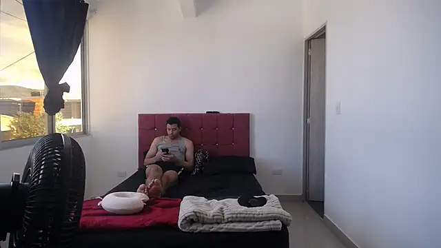 yohacriss online show from November 2025 06:09:02 PM