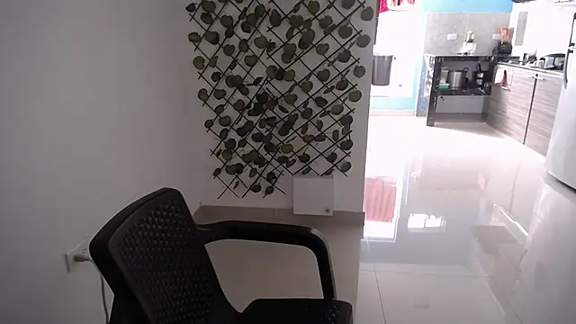 yohacriss online show from December 2025 07:29:02 PM