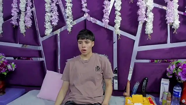 Bruno Cruzz online show from February 2026 02:30:01 AM