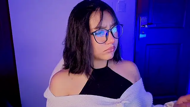 sophiievv online show from June 2026 06:36:02 PM