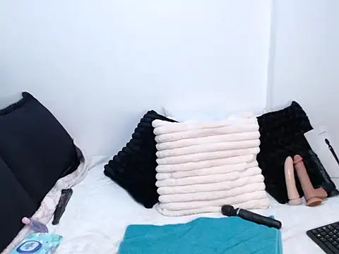 Zaira sweet online show from January 2026 06:32:02 PM