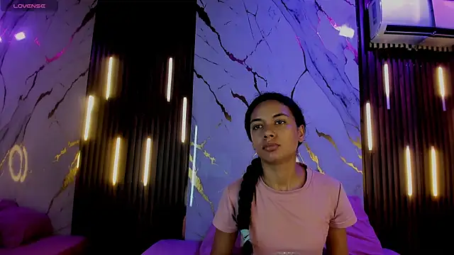 VictoriaDuart online show from September 2025 08:24:02 PM