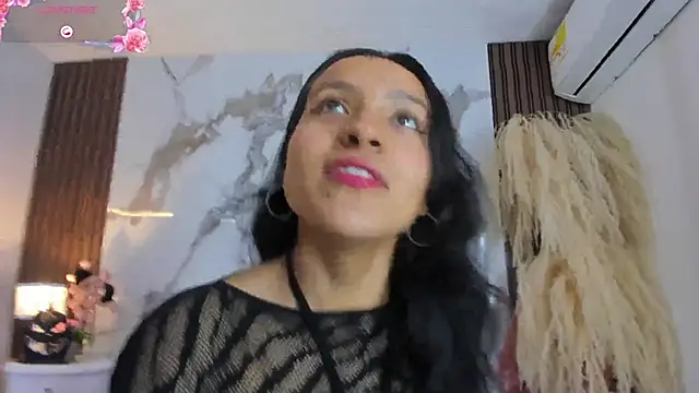 violettawatson online show from October 2025 01:34:01 PM