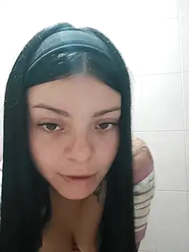 Snapshot of LunaJacobs chatting on October 2025 10:54:02 PM LunaJacobs online show from October 2025 10:54:02 PM