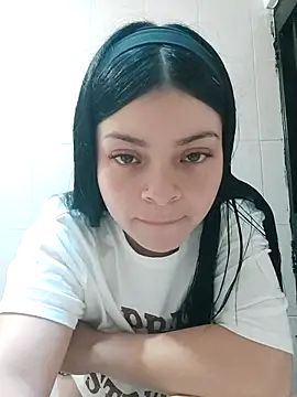 Snapshot of LunaJacobs chatting on November 2025 09:47:01 PM LunaJacobs online show from November 2025 09:47:01 PM