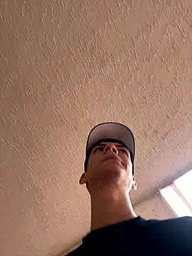 Snapshot of Luck__090 chatting on September 2025 12:49:01 PM Luck  090 online show from September 2025 12:49:01 PM