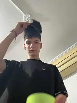 Snapshot of Luck__090 chatting on September 2025 05:11:02 AM Luck  090 online show from September 2025 05:11:02 AM