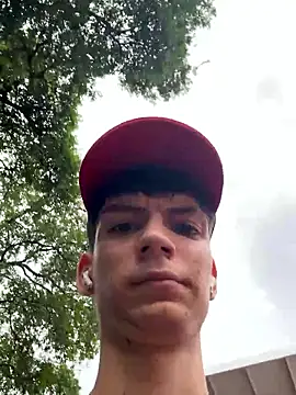 Snapshot of Luck__090 chatting on September 2025 08:46:01 PM Luck  090 online show from September 2025 08:46:01 PM