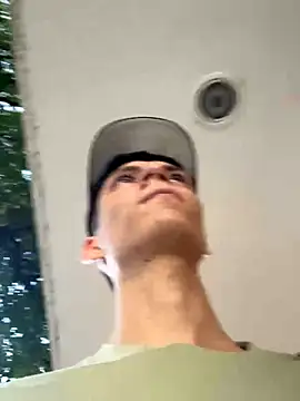 Snapshot of Luck__090 chatting on October 2025 09:23:02 PM Luck  090 online show from October 2025 09:23:02 PM