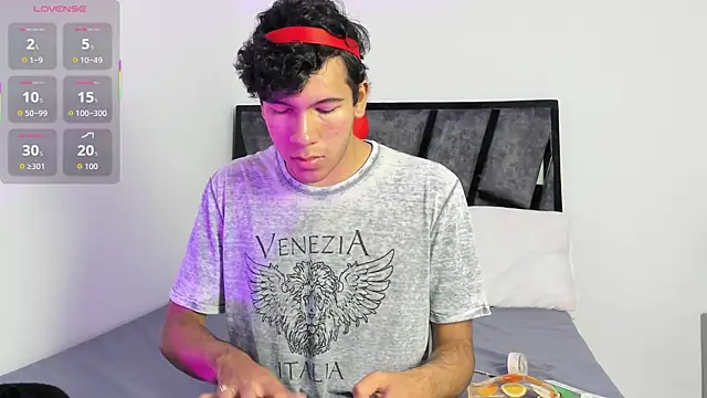 Snapshot of E_R_O_S_ chatting on January 2026 07:59:02 PM E R O S online show from January 2026 07:59:02 PM