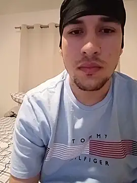 Jadriel23 online show from December 2025 12:28:02 AM