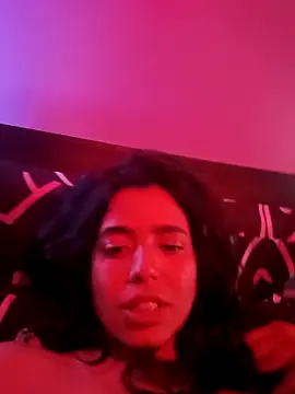 Maricamposs online show from October 2025 08:48:01 AM