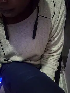 Snapshot of FUNS32514 chatting on December 2025 03:56:02 AM FUNS32514 online show from December 2025 03:56:02 AM