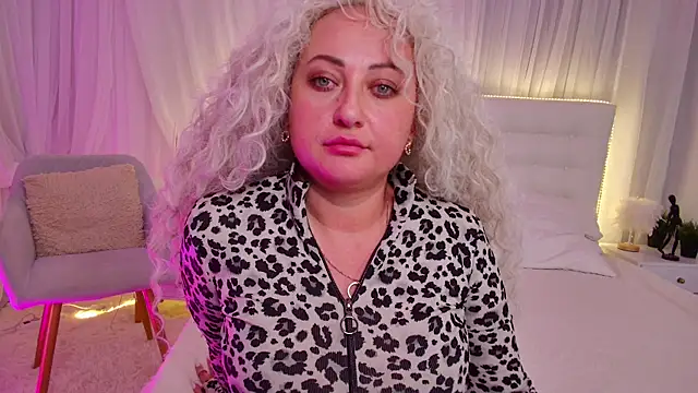 Lilit 1Love online show from December 2025 04:27:01 PM