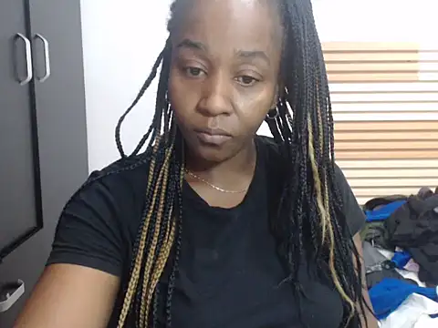 Snapshot of matilde_hot chatting on October 2025 06:03:01 PM matilde hot online show from October 2025 06:03:01 PM