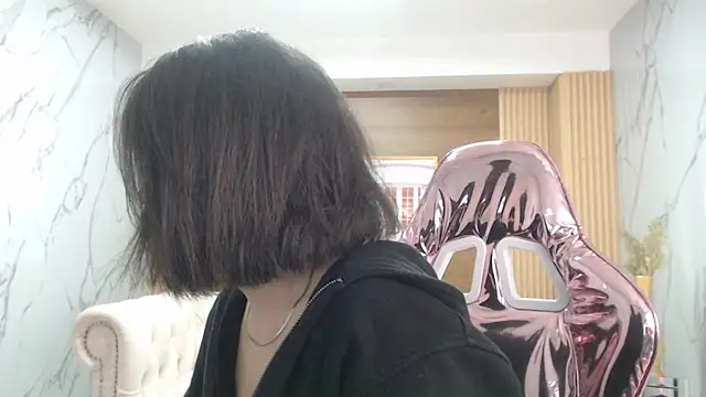 sara lopez s online show from March 2026 01:33:01 PM