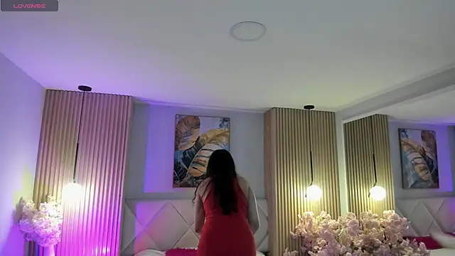 Mila Hank  online show from April 2026 12:05:02 PM