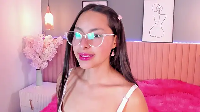 Snapshot of Annie__2 chatting on September 2025 12:50:01 PM Annie 2 online show from September 2025 12:50:01 PM