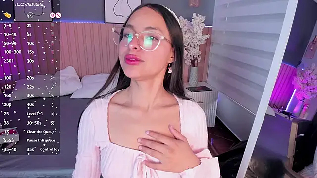 Snapshot of Annie__2 chatting on September 2025 12:10:01 PM Annie 2 online show from September 2025 12:10:01 PM