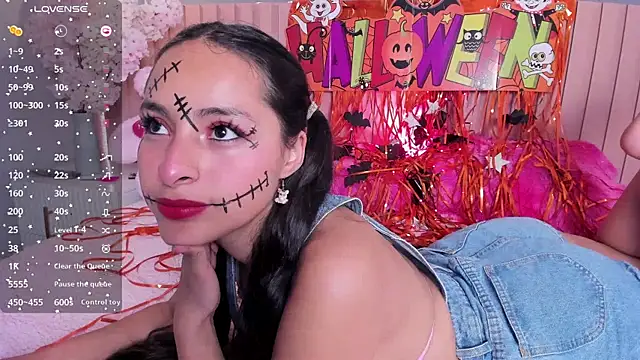 Snapshot of Annie__2 chatting on October 2025 12:48:02 PM Annie 2 online show from October 2025 12:48:02 PM