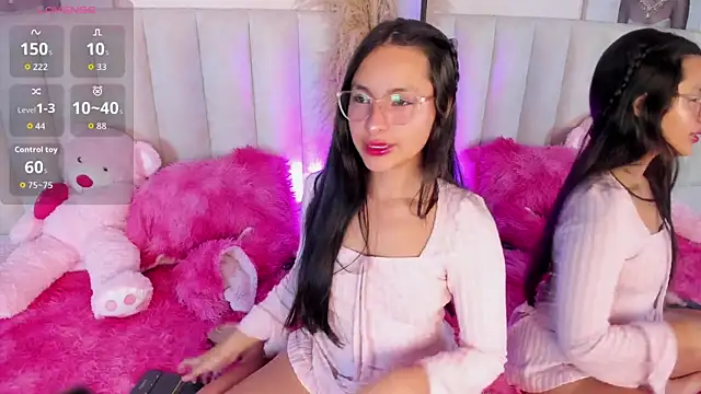 Snapshot of Annie__2 chatting on October 2025 12:17:02 PM Annie 2 online show from October 2025 12:17:02 PM