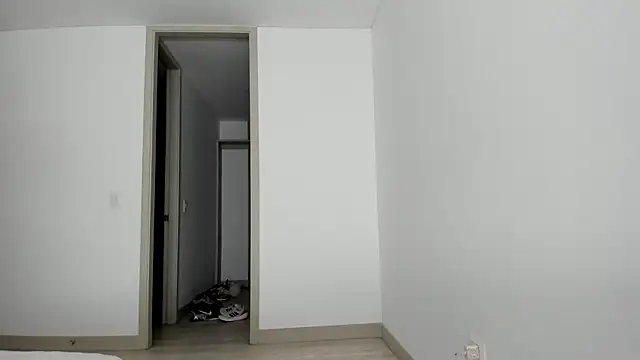 Meganbelford1 online show from March 2026 01:27:01 PM