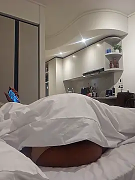 trickyOne online show from October 2025 09:58:02 PM